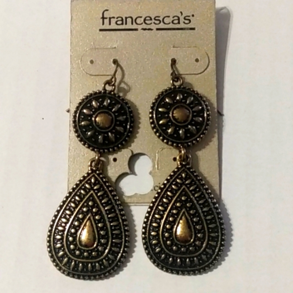 Francesca's Teardrop Antique Style Earrings in Black and Gold
